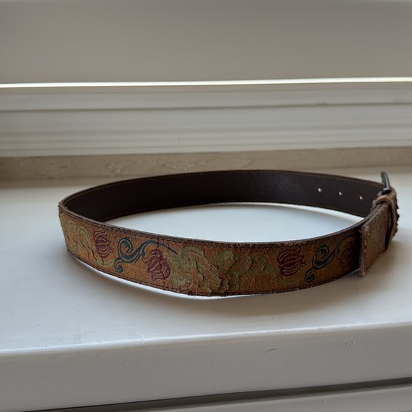 Paisley Patterned Belt - Picture 2 of 7